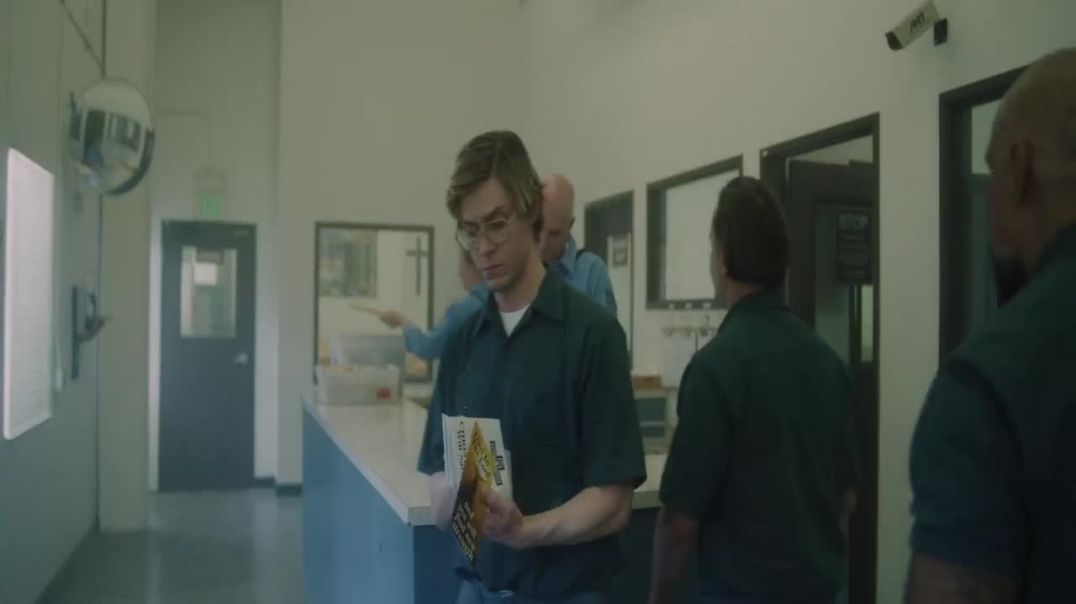 Dahmer - Monster:The Jeffrey Dahmer Story S1E9 2022 BG SUB