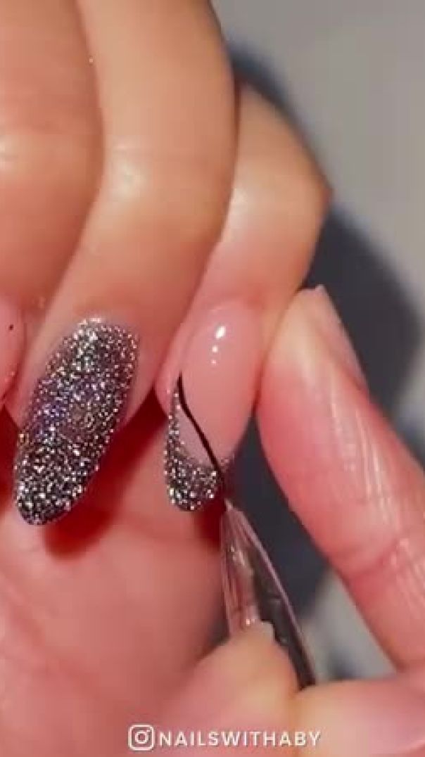 Glittery Christmas nails!